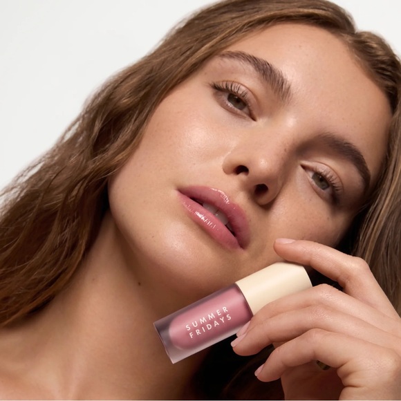 *NEW* Summer Fridays ‘Rose Bud’ Dream Lip Oil for Moisturizing Sheer Coverage - Picture 5 of 14